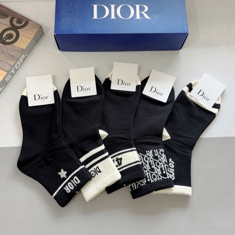 DIOR